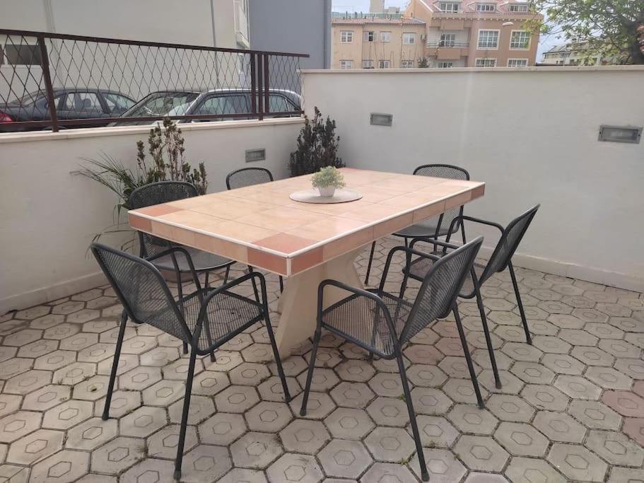 Apartment Dora-100M From The Central Beach Makarska Eksteriør billede